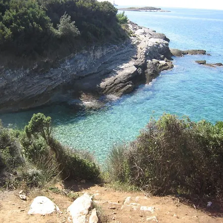 Ganze In Mit Moebliertem Balkon Διαμέρισμα Ližnjan